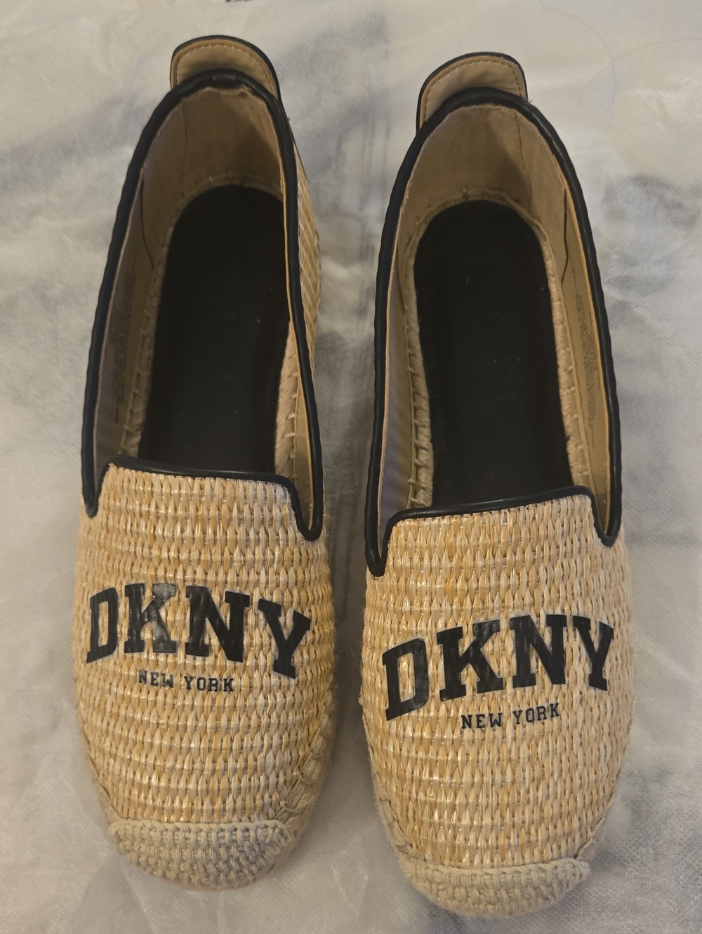 DKNY Natural Straw Slip-On Mally Espadrilles with Black Trim Size 6 NWOT
